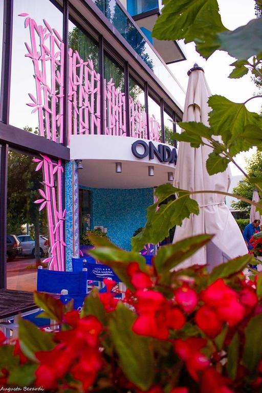 Hotel Onda Marina Мисано Адриатико Екстериор снимка